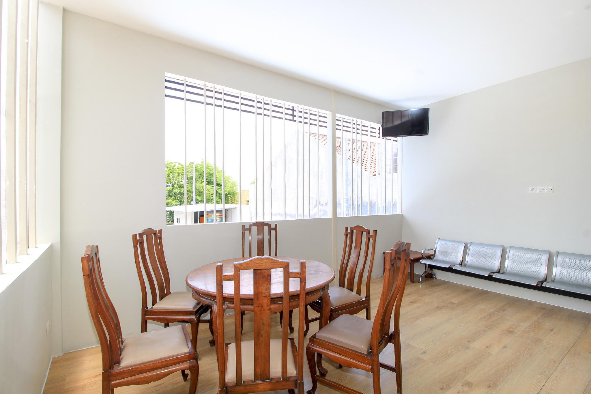 Super Oyo 168 K-15 Residence Surabaya Dış mekan fotoğraf