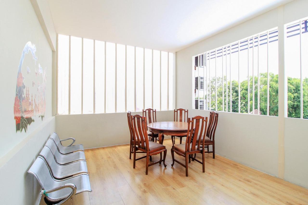 Super Oyo 168 K-15 Residence Surabaya Dış mekan fotoğraf